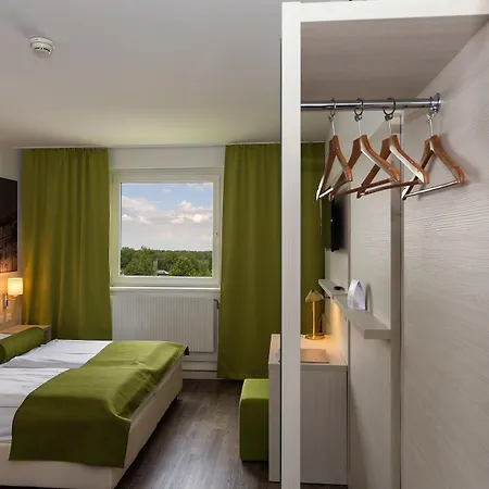 Hotel Lifehotel Vienna Airport 4*