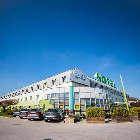Lifehotel Vienna Airport
