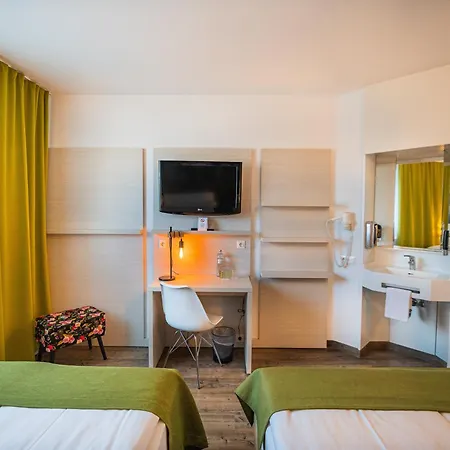 Lifehotel Vienna Airport Szálloda 4*