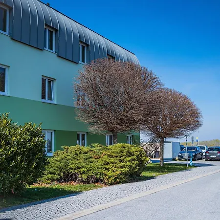 Lifehotel Vienna Airport 4*