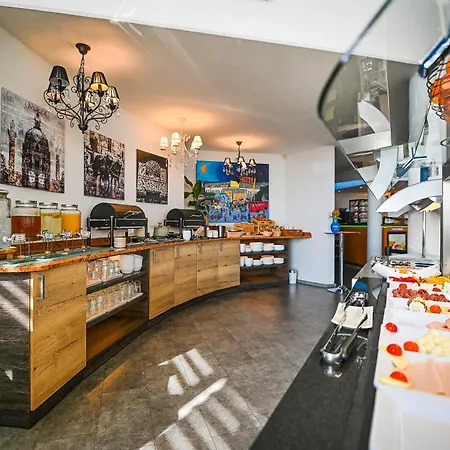 Lifehotel Vienna Airport Szálloda 4*