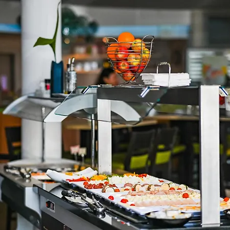Lifehotel Vienna Airport Szálloda Fischamend