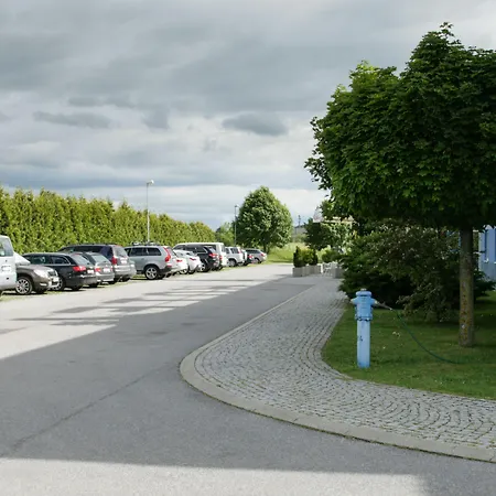 Lifehotel Vienna Airport Hotel 4*