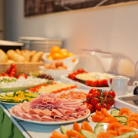 Lifehotel Vienna Airport 4*