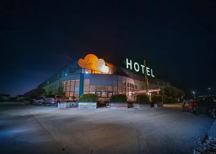 Lifehotel Vienna Airport 4*