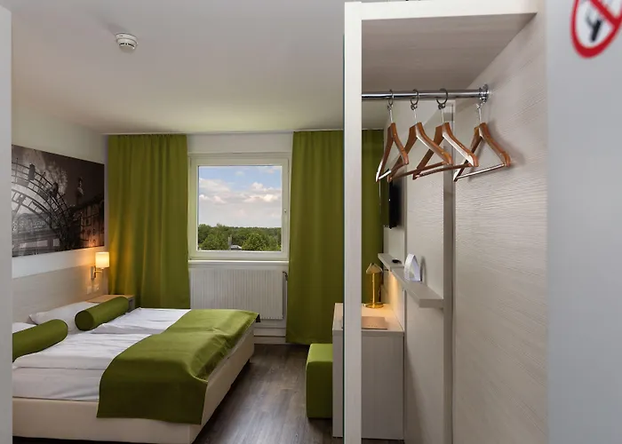 Lifehotel Vienna Airport 4*