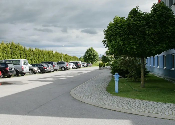 Lifehotel Vienna Airport Hotel 4*