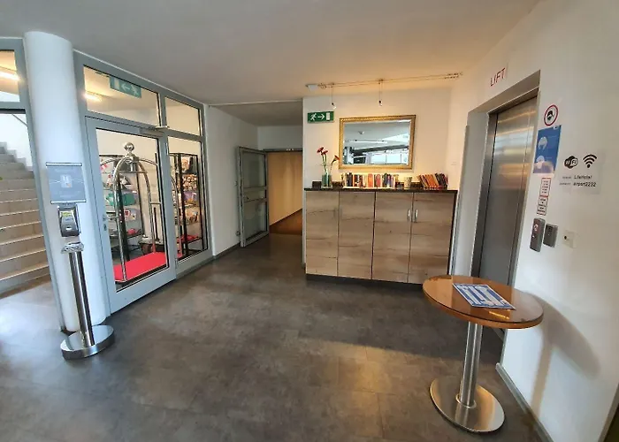 Lifehotel Vienna Airport Hotel 4*