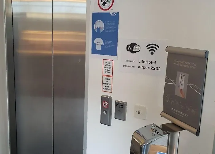 Lifehotel Vienna Airport 4*