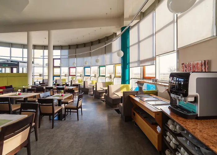 Lifehotel Vienna Airport 4*