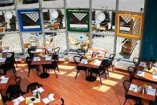 Hotel Lifehotel Vienna Airport 4*